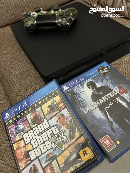 بلايستيشن PlayStation 4 slim للبيع مستعمل 3 سنوات مع 2 cd و يد مستعمله ودراكسون ودعسة نوع AMAspeed