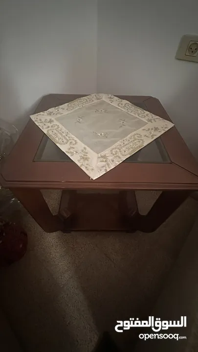 للبيع طاولة سفرة ( 4 )