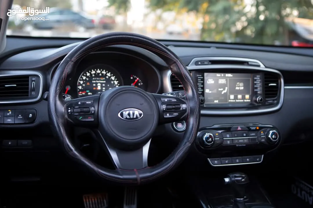 kia sorento 2017 4*4 2200 diesel