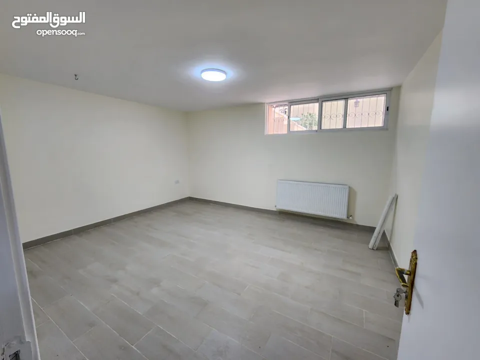 فيلا متلاصقة فاخرة للبيع أو للإيجار في الصويفية - ref : 14472