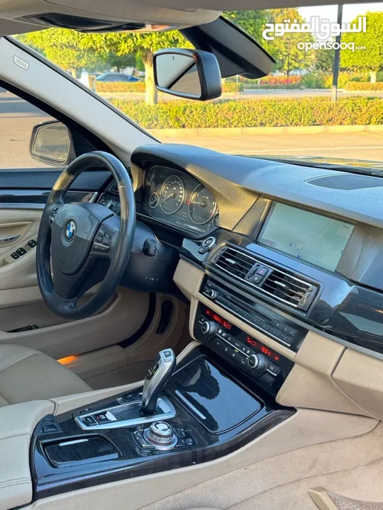 BMW520i 2012