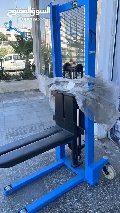 الرؤيا الفنية للرافعات الشوكيه