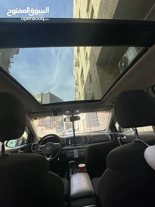 للبيع كاش أو اقساط مباشرة كيا سبوتيج موديل 2018 فل مع بانوراما بسعر مناسب
