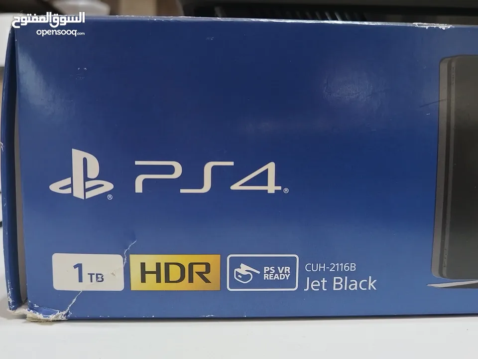 بلايستيشن 4 مع 5 ألعاب PlayStation 4 with 5 games