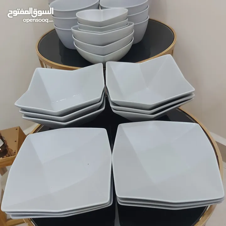 طقم صحون وزبادي وكاسات