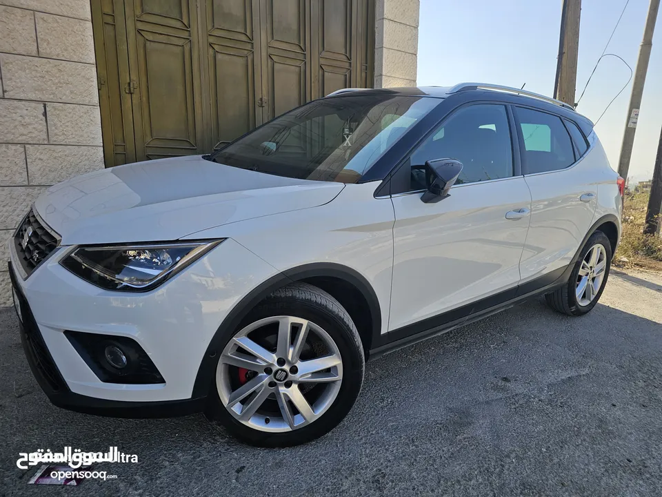 سيات ارونا FR ترخيص 21 ديجيتال بصمه سقف اسود