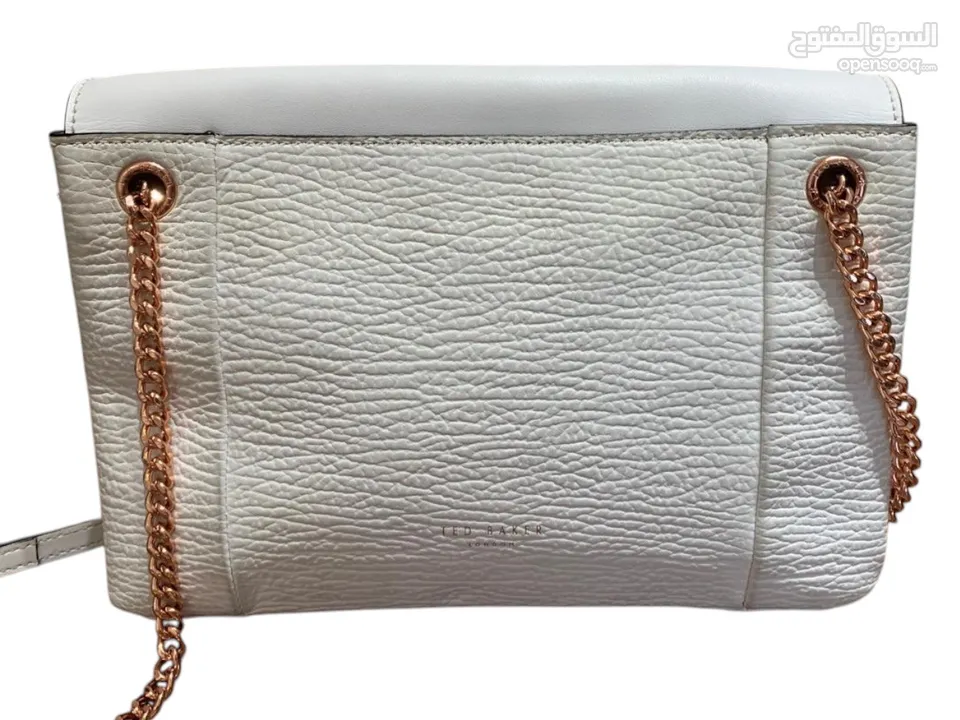 حقيبة تيد بيكر جلد اصلي بحالة الجديد Ted baker handbag like new white color