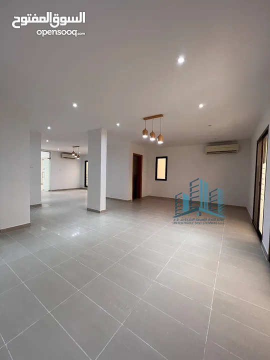 فيلا راقية بمصعد Beautiful 5+1 BR Villa in MQ