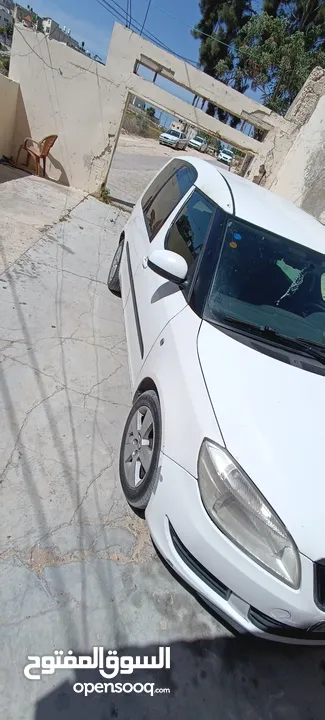 سكودا فابيا((روميستر))
