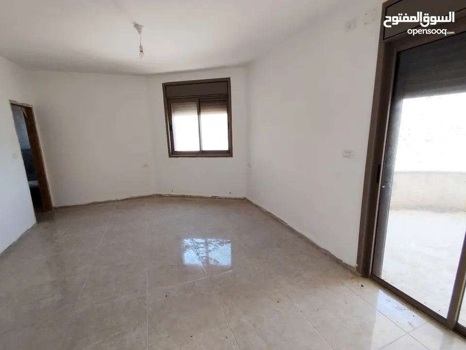 شقه للبيع في الطيره بسعر مغري