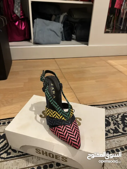 احذيه مستعمله مره واحده