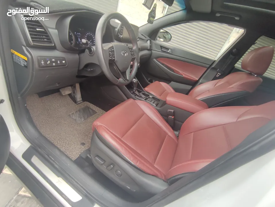 هونداي توسان بنزين فل مسكر اضافات دفع رباعي جيب بالكرتونة قطارة بالمصروف