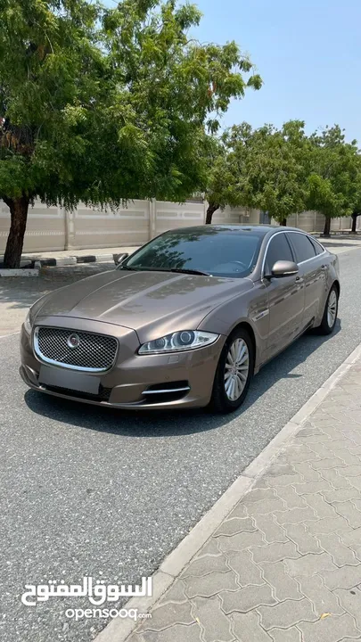 Jaguar XJL 2015 GCC - Original Paint  جاكوار XJL 2015 خليجي