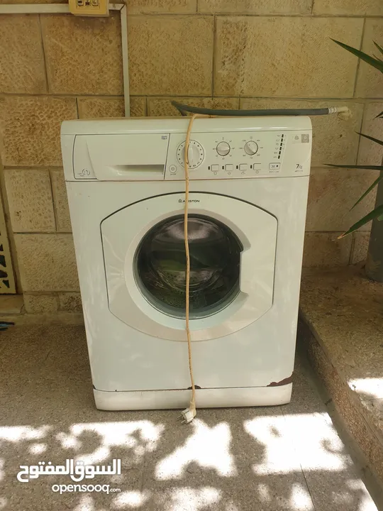 غسالة ايريستون مستخدمه بحالة جيده جدا للبيع