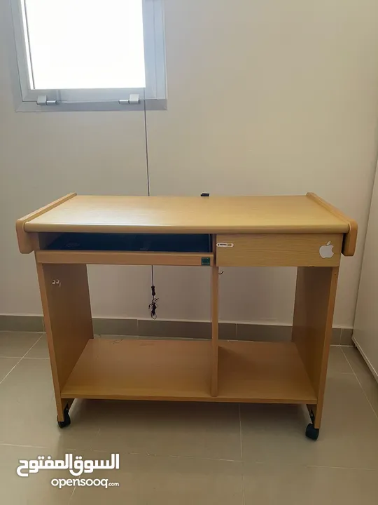 Computer table and book shelf set for school children