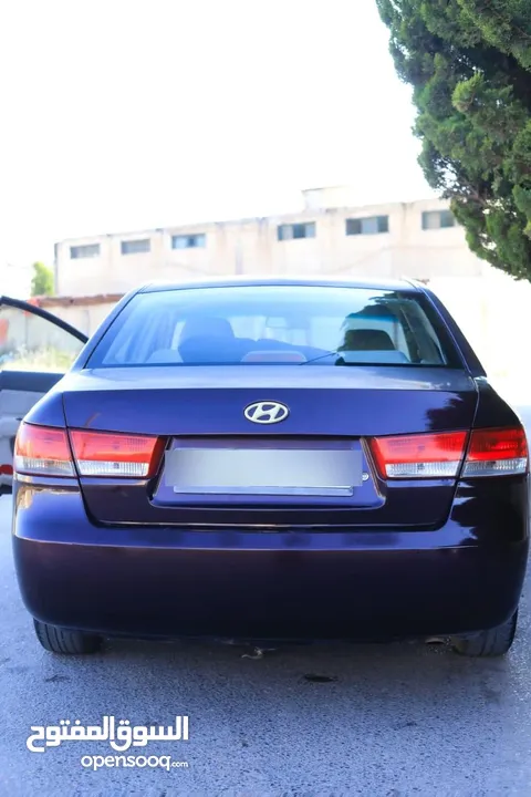 بيعة سريعة هونداي سوناتا نضيفة جدا با 3900 وقابل للتفاوض باشي بسيط