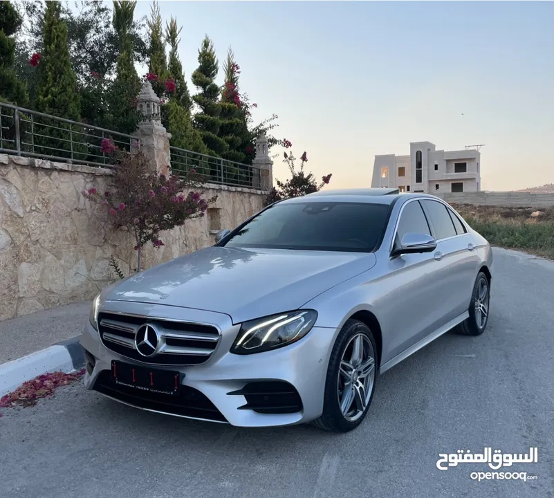 Mercedes BenzE200 2017