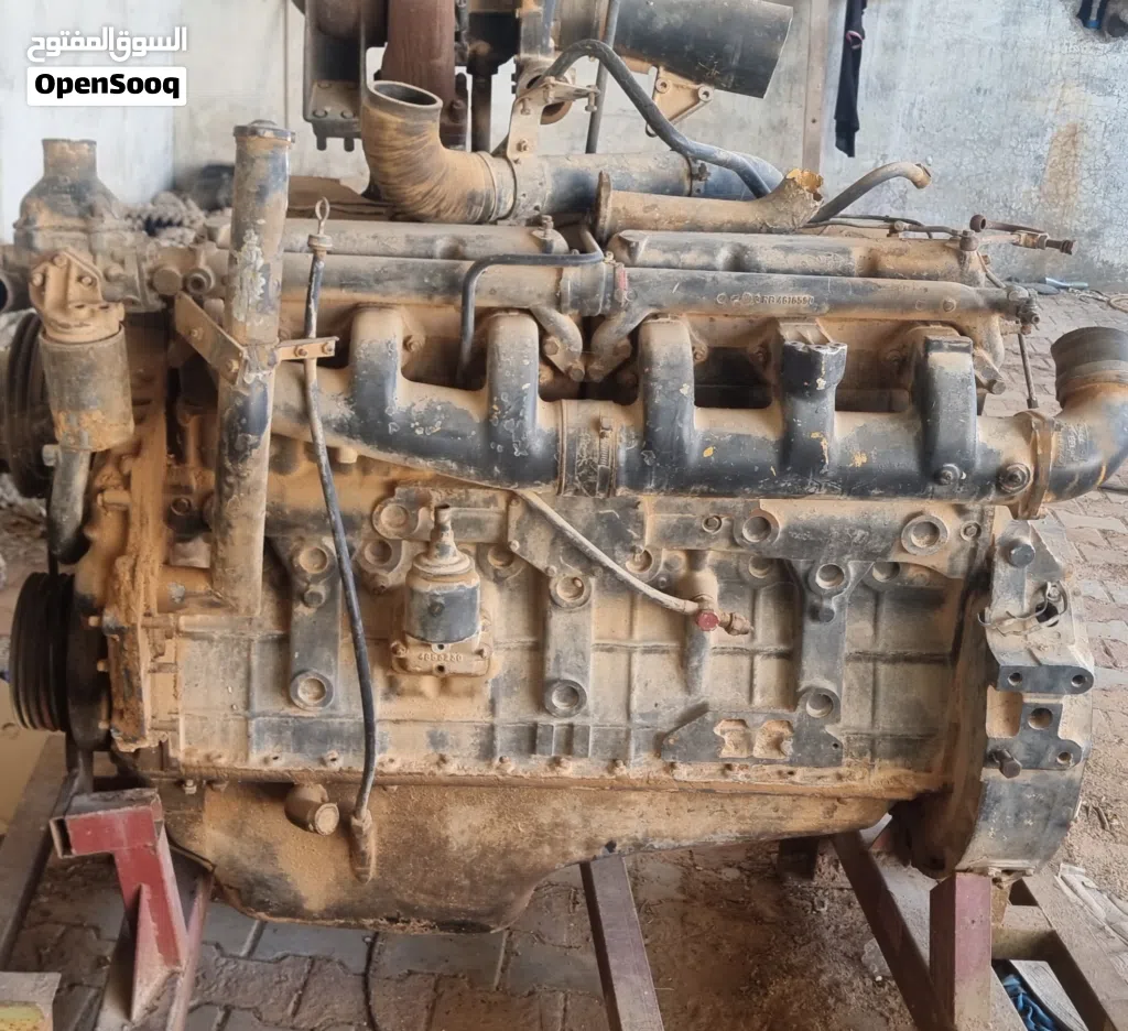 محرك افيكوا 36 يبي خدمة الكولوا والتستاته كويسات معه جميع ملحقاته