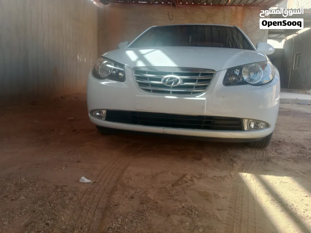 Hyundai Avante Limited