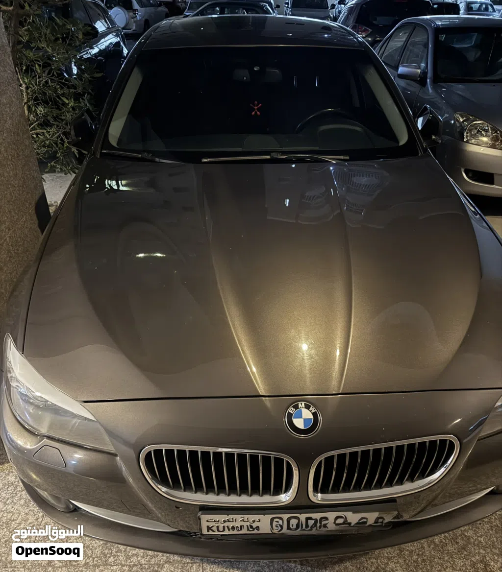 BMW 5 Series 530i Sedan