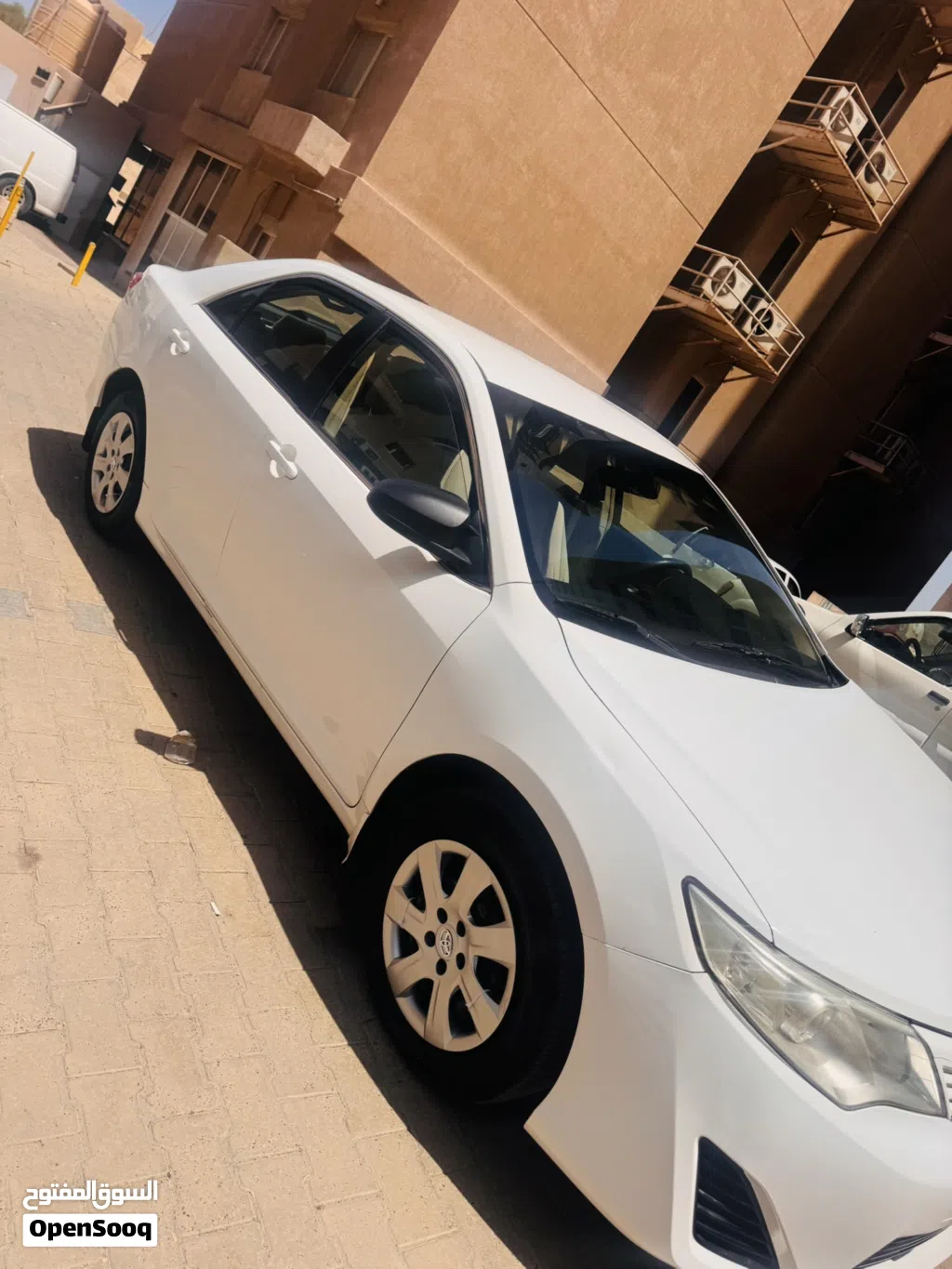 Toyota Camry GLE