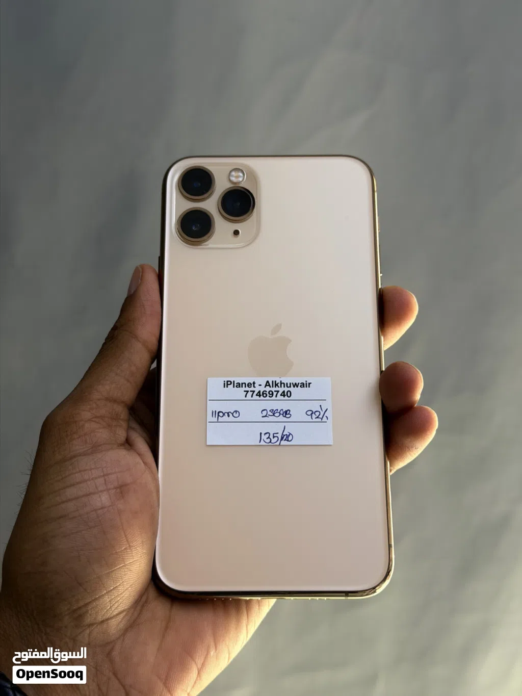 11pro 256GB 92% battery and very clean and good condition