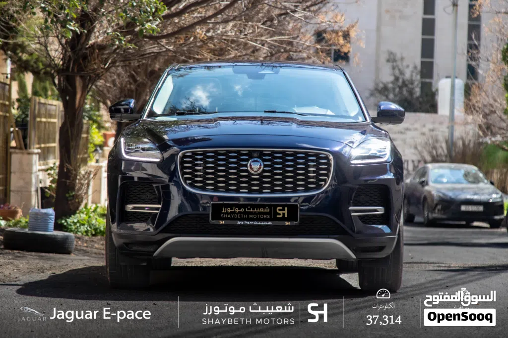 جاكوار E-Pace Standard
