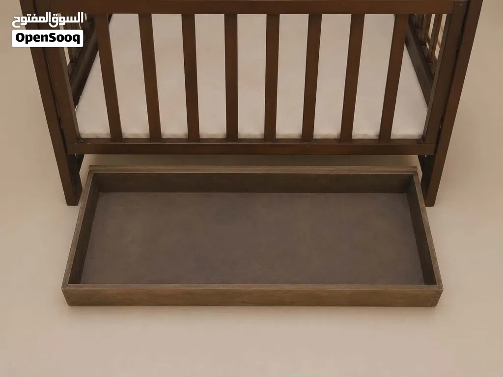 تخت بيبي تفصيل خشب زان تخت ثقيل ويجي من تحت درج تخت بيبي تفصيل خشب زان تخت ثقيل ويجي من تحت درج