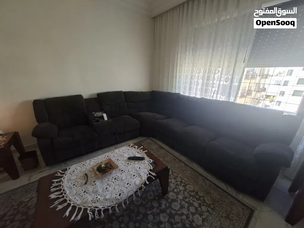 طقم كورنر بحالة جيدة جدا للبيع