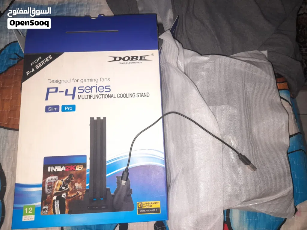 قاعده PS4 مع مراوح و شاحن