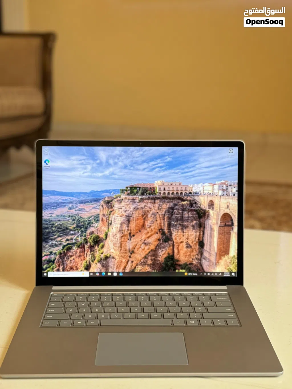 Microsoft Surface Laptop