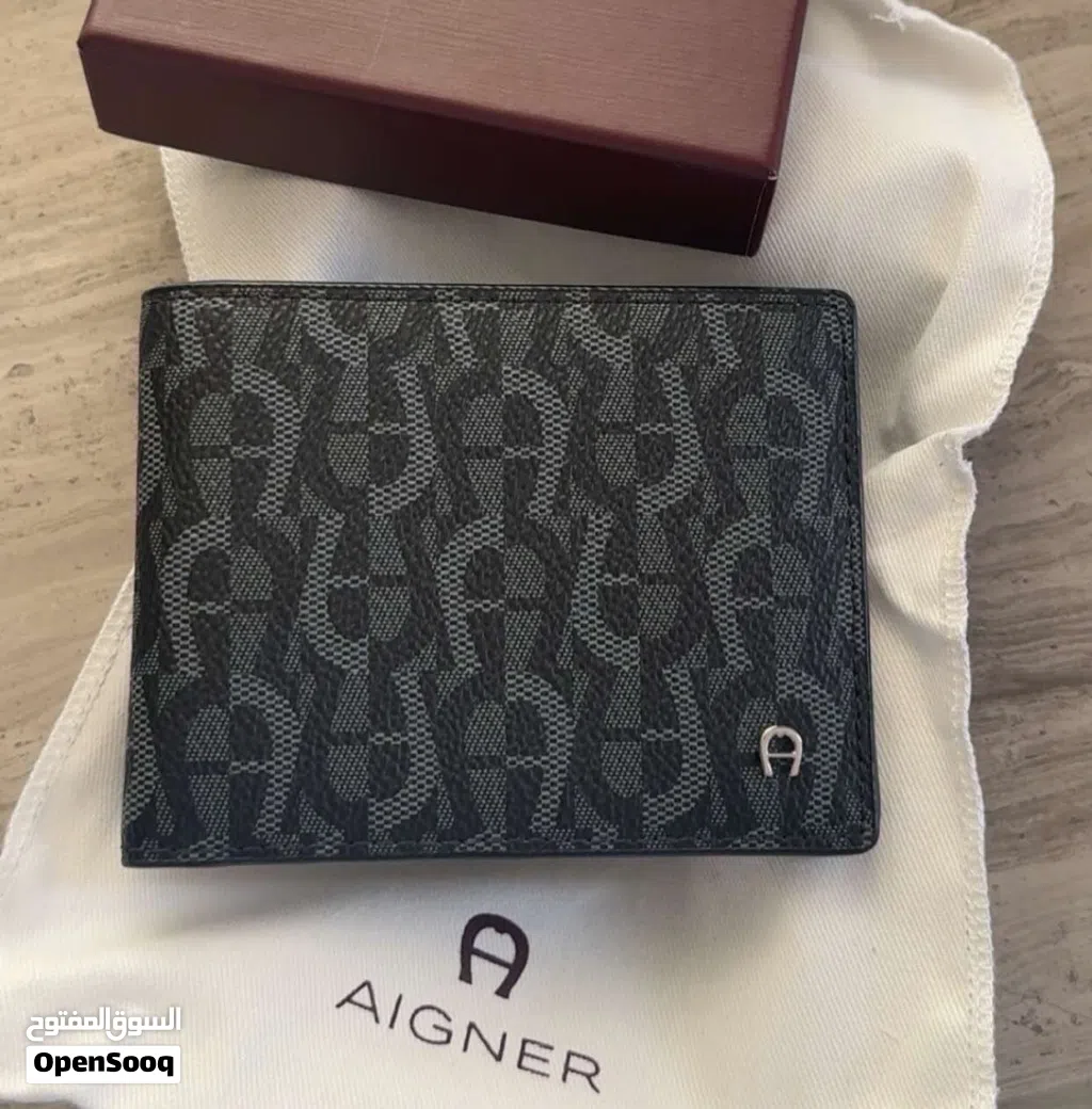 محفظة اجنر Aigner