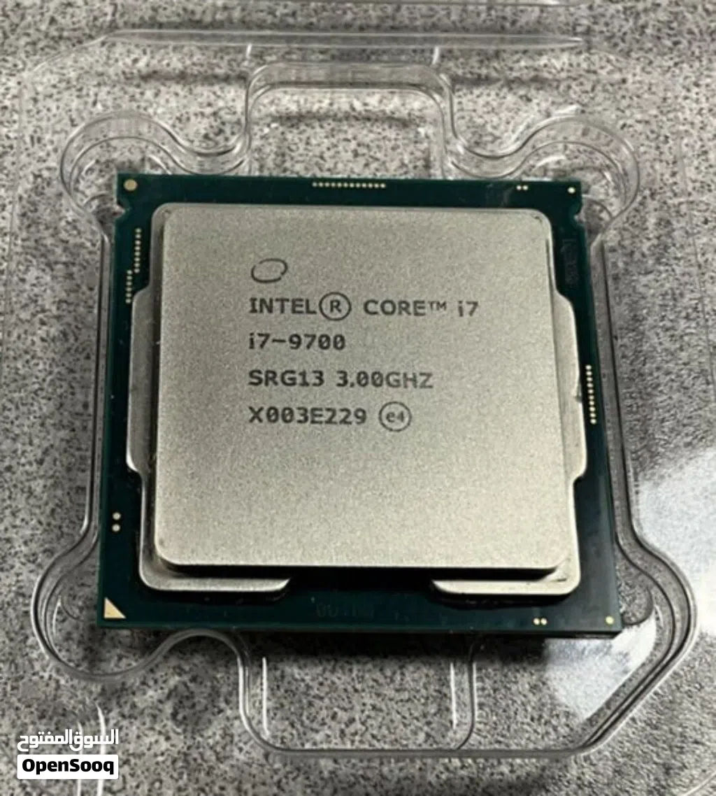 معالج i7 9700 ممتاز للي ناوي يطور جهازه ويزيد الأداء