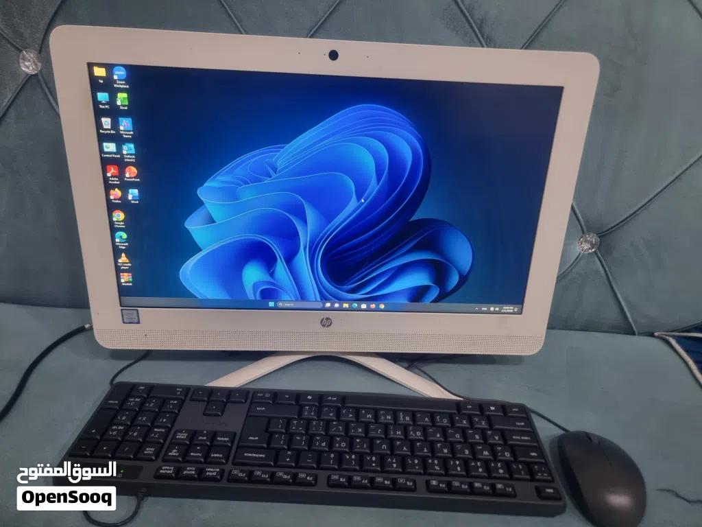 كمبيوتر hp للبيع مع كيبرود وماوس جديد مع الشاحن الاصلي HP computer for sale with a new .keyboard and