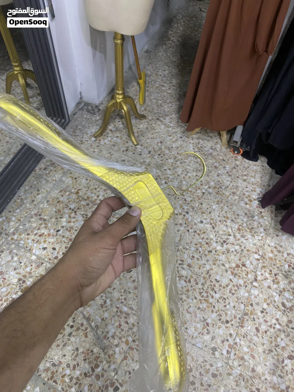 لعابه ملابس ومنكانات وتعاليك