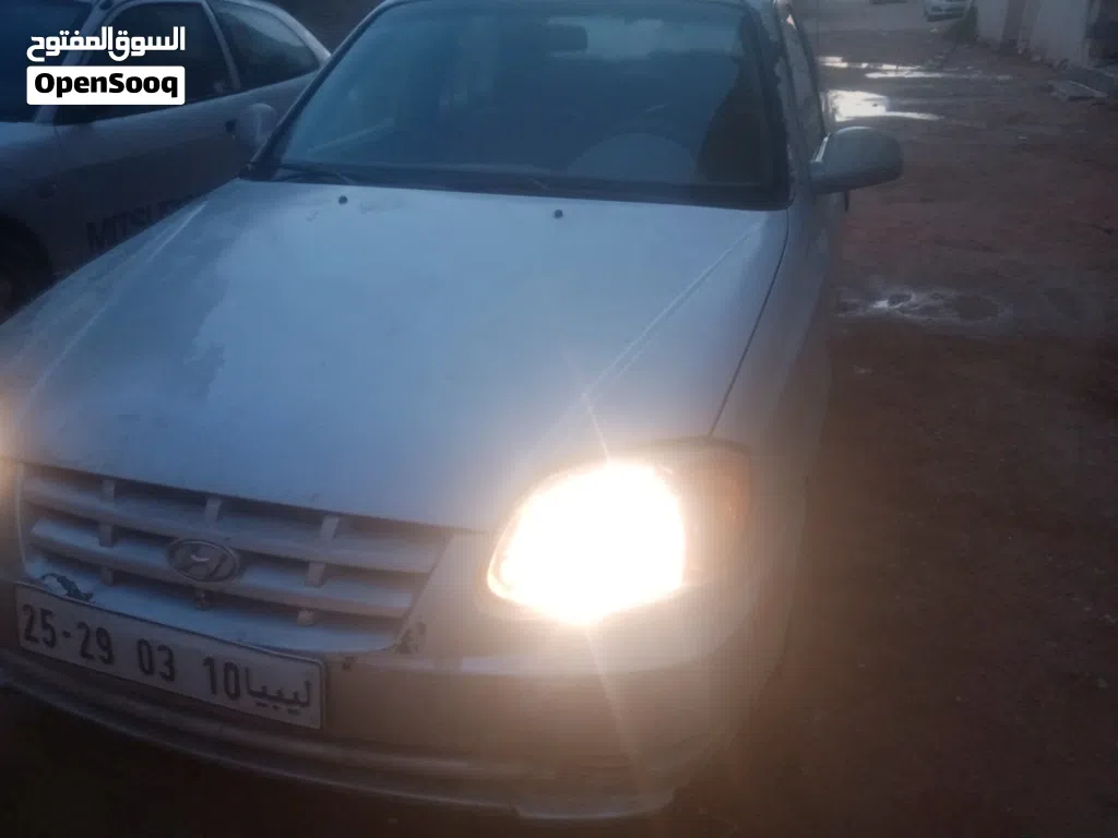 Hyundai Accent SE