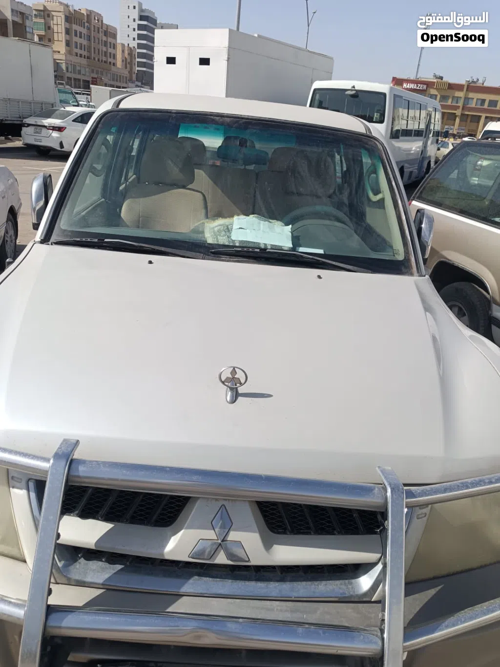 ميتسوبيشي باجيرو GLS