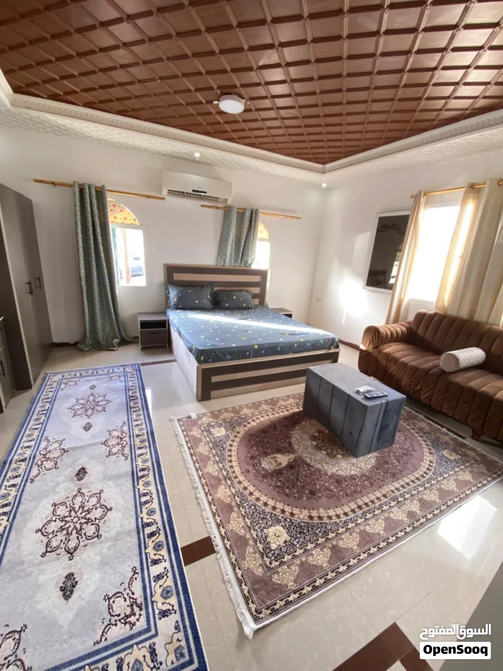 استوديو راقي و اثاث جديد بالخوير Elegant Studio with new furniture in Al Khuwair