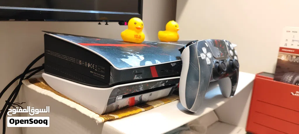 Sony ps5 slim Disc Edition and benq 185FPS gaming monitor.
