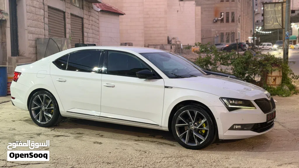 سكودا سوبيرب SportLine