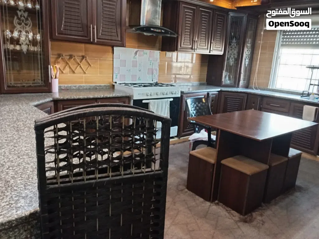 شقة طابق ثالث للبيع
