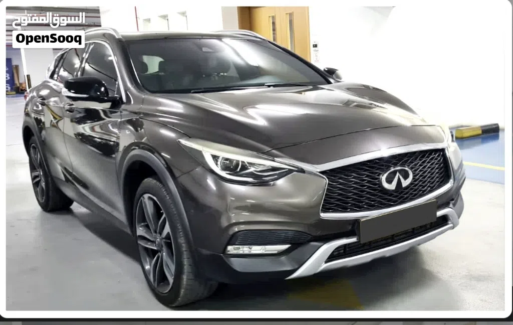 إنفينيتي QX30 Pure