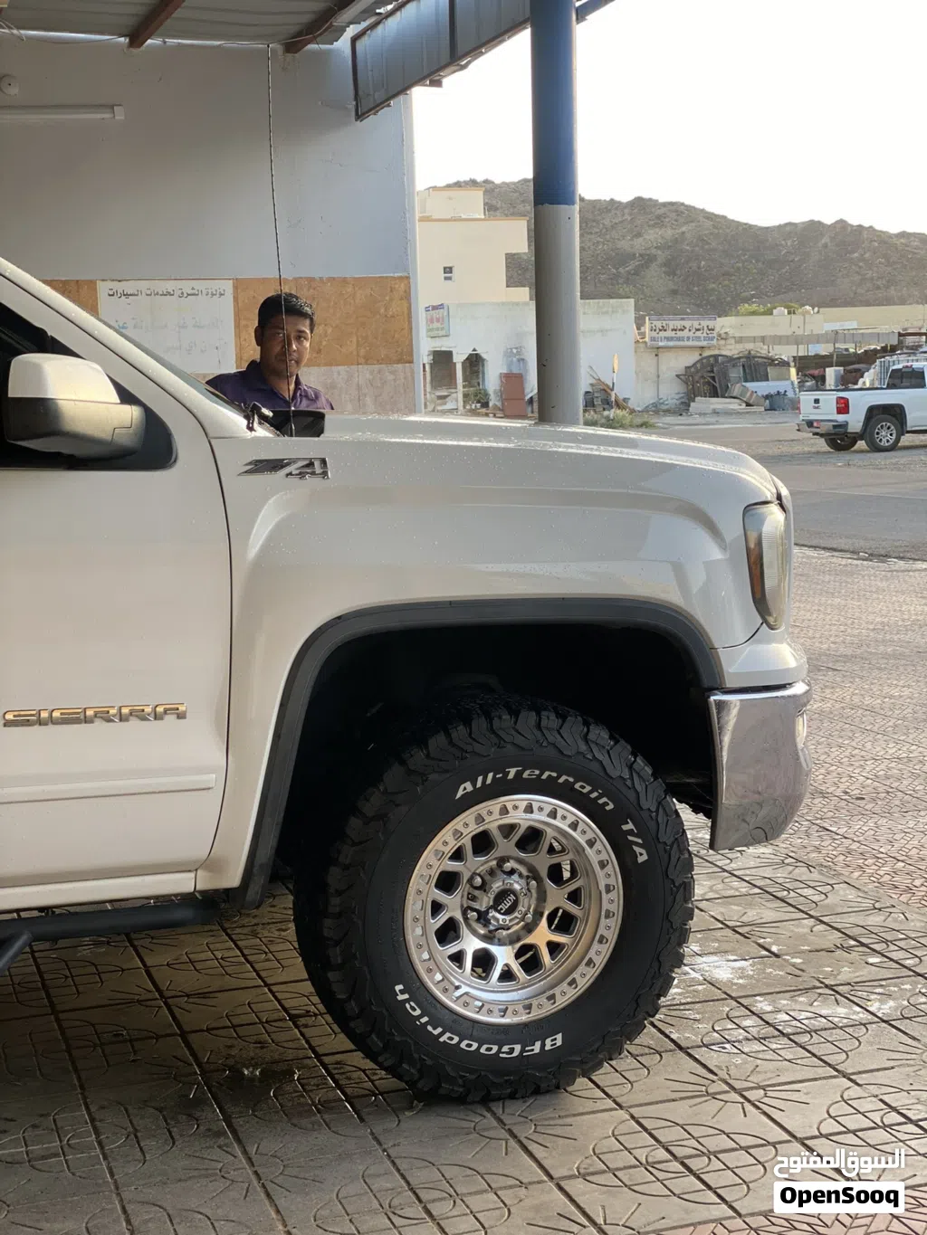 رنجات KMC مع تواير يوكوهاما