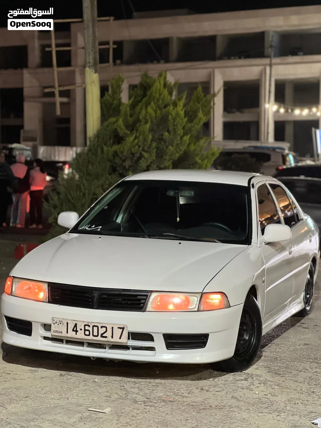 ميتسوبيشي لانسر GLX