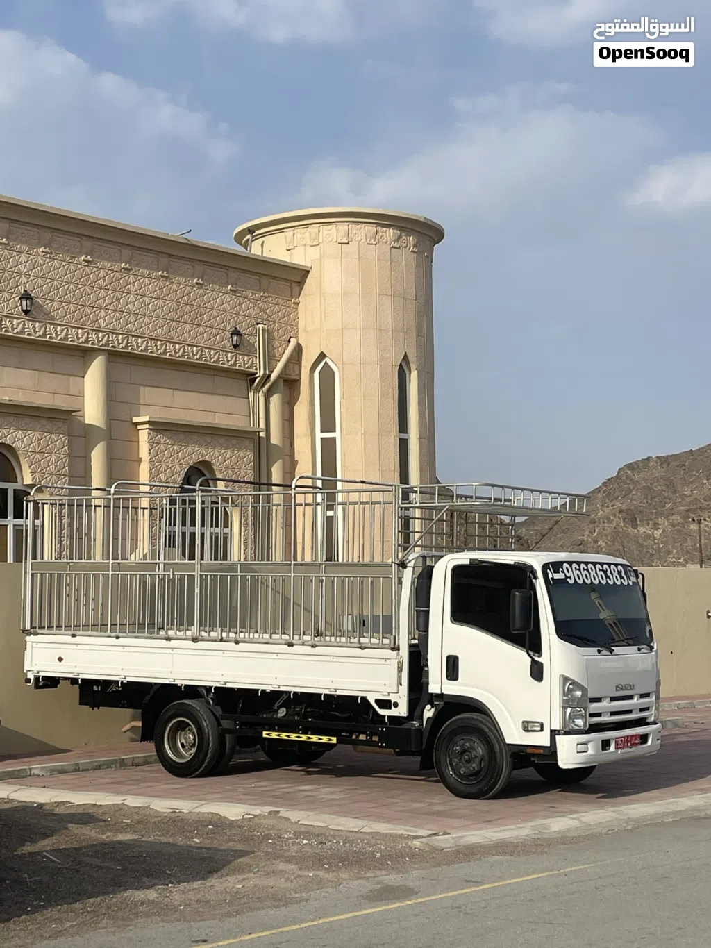 شاحنه نقل عام 4 طن من والى جميع محافظات السلطنه متواجد في ولاية المضيبي و سناو في الخدمه 24 ساعه