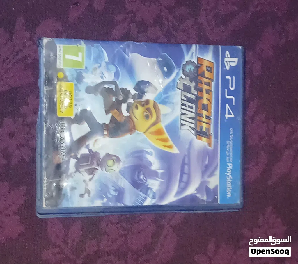 ps4 pro 1 tb 2 consoles 6 games شركه Sony