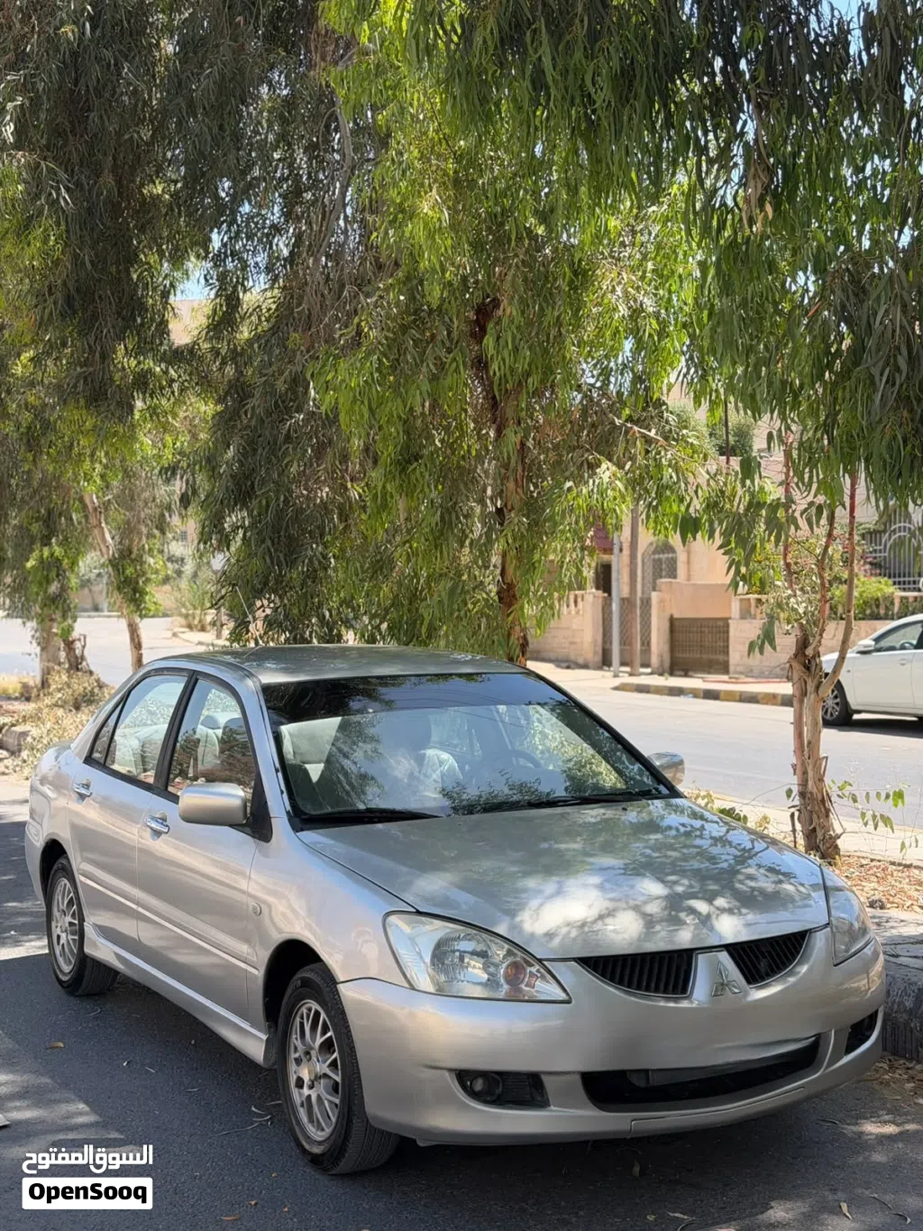 Mitsubishi Lancer Standard