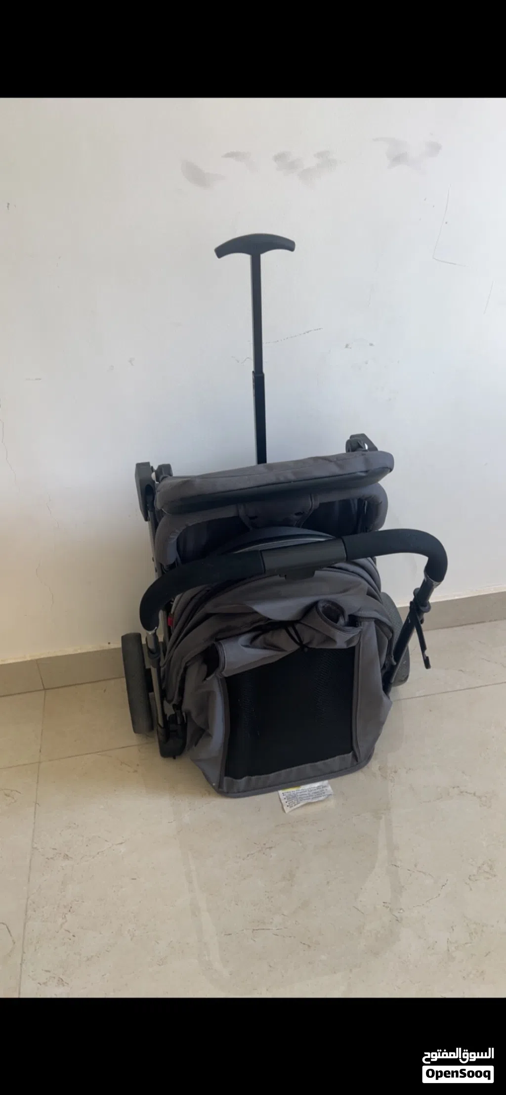 عرباي اطفال شبه جديدة
