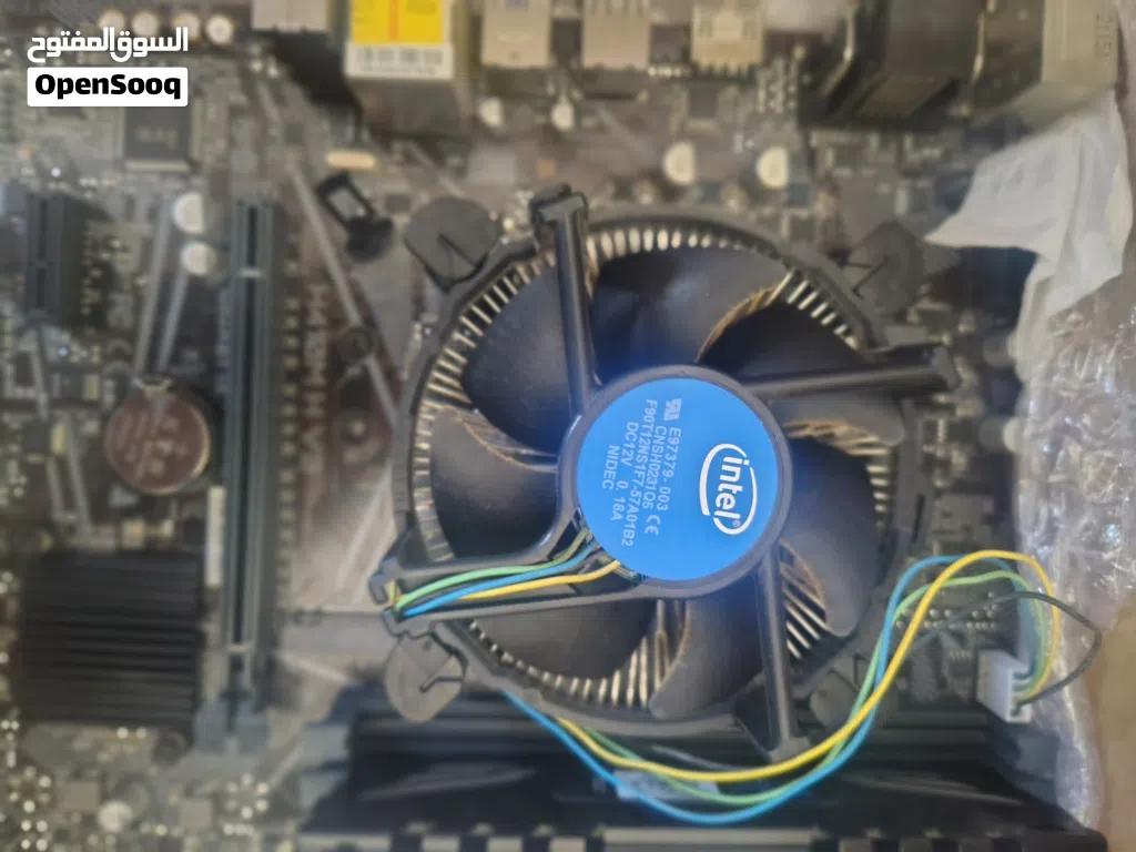 مع معالج i5 motherboard H410M H V3 gigabyte