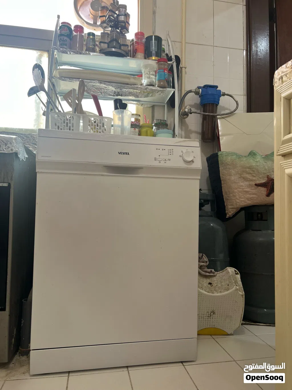 غسالة اطباق Washing dishes